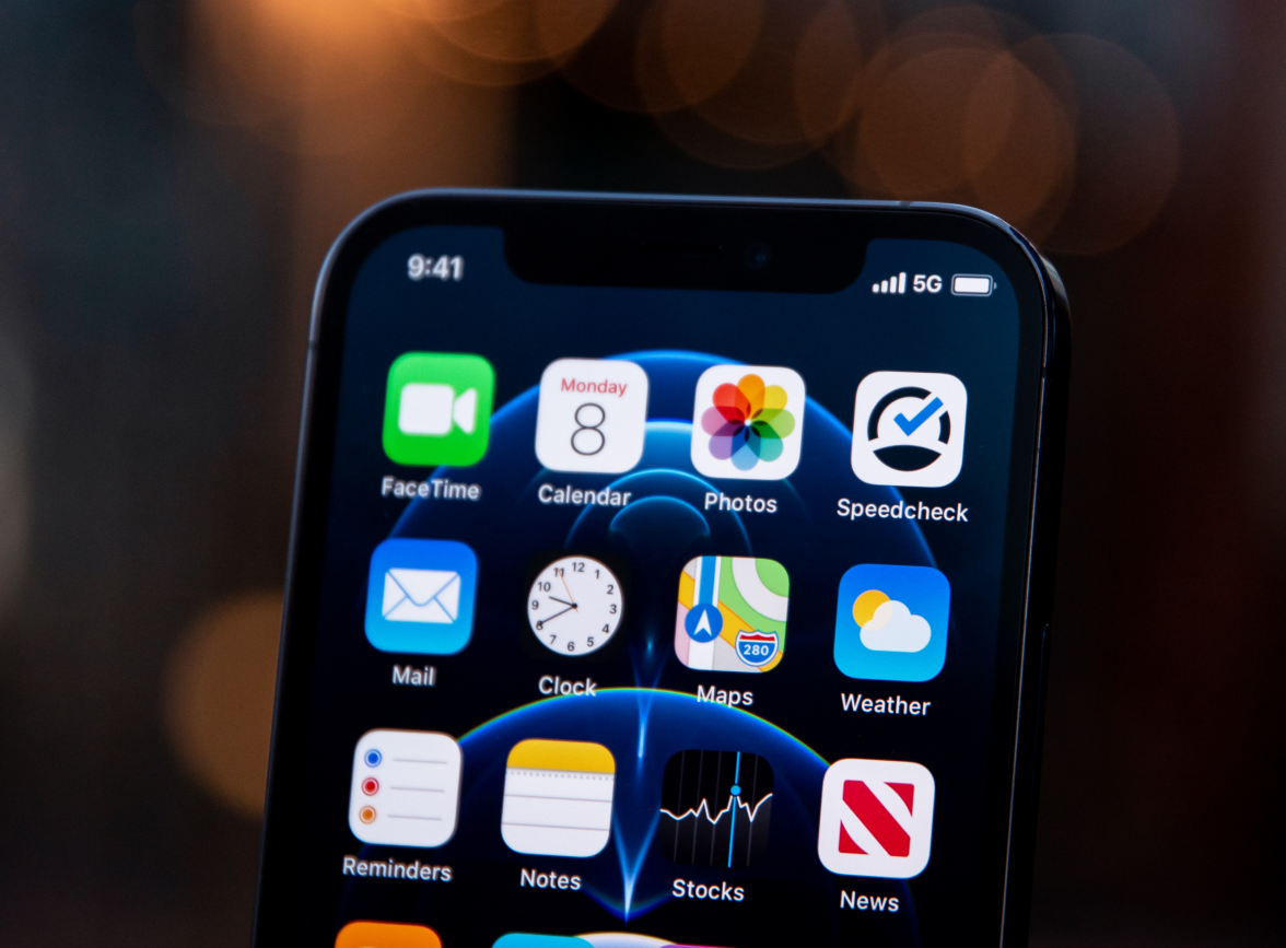 加茂镇苹果手机维修分享为什么 iPhone 12 在冬季会自动关机 